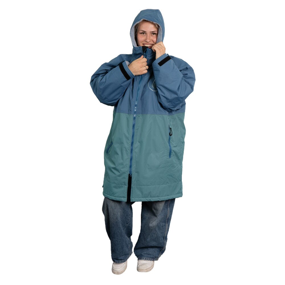 Storm Robe Yukon Blue - Wasserdichter Umkleidemantel Wasserdichte Storm Ponchos WAVE HAWAII