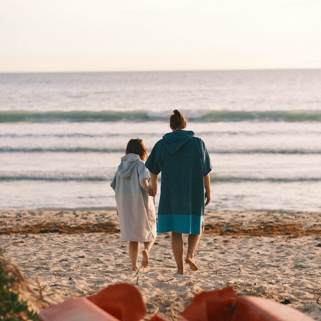 FastLite Poncho Two Travel Ponchos WAVE HAWAII