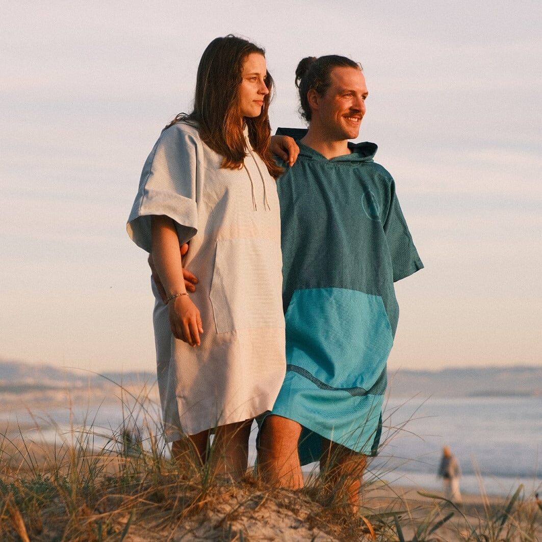 FastLite Poncho Two Travel Ponchos WAVE HAWAII